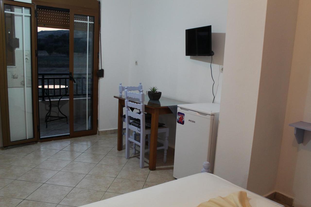 Vakis Apartments 2 Romanon Екстер'єр фото