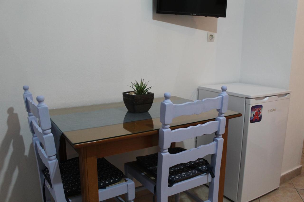 Vakis Apartments 2 Romanon Екстер'єр фото